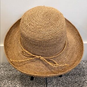Scala Raffia Woven Straw Sun Beach Outdoor One Size Hat in Natural Tan